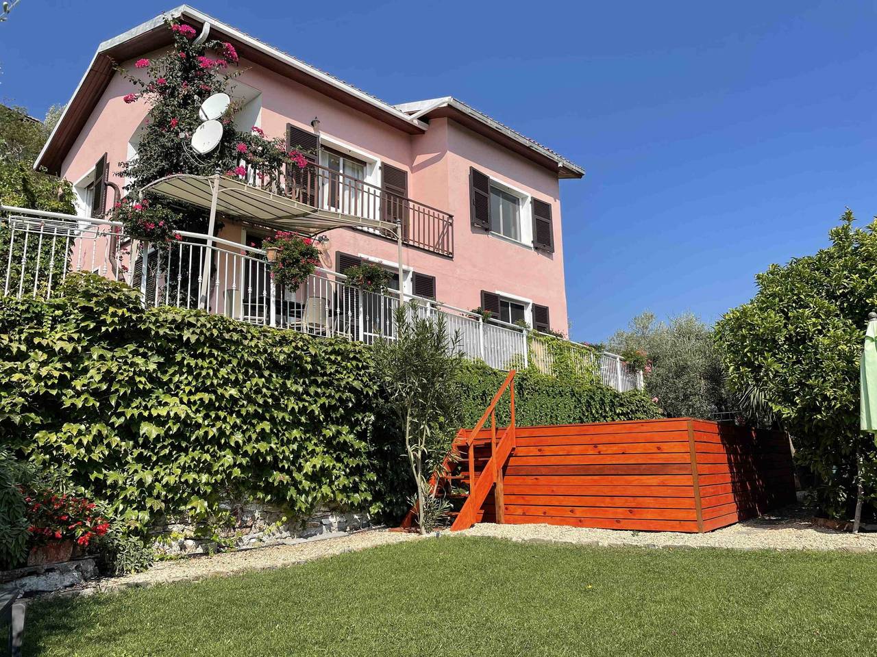 Villa Paradiso (Dol192) in Région de Dolcedo, Commune de Dolcedo