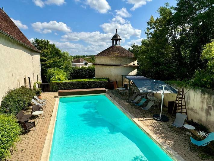 Location de vacances pour 2 personnes, avec jardin et piscine, animaux acceptés à Escolives-Sainte-Camille