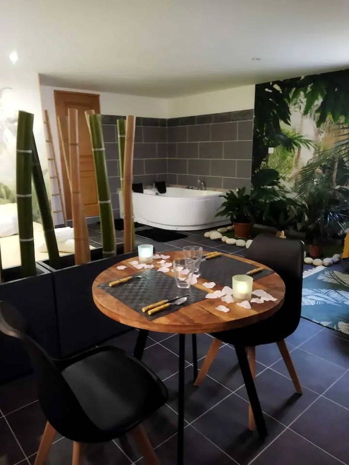 Entire studio, Romantic Studio in Baixas with Jacuzzi - 35m² in Baixas, Perpignan region