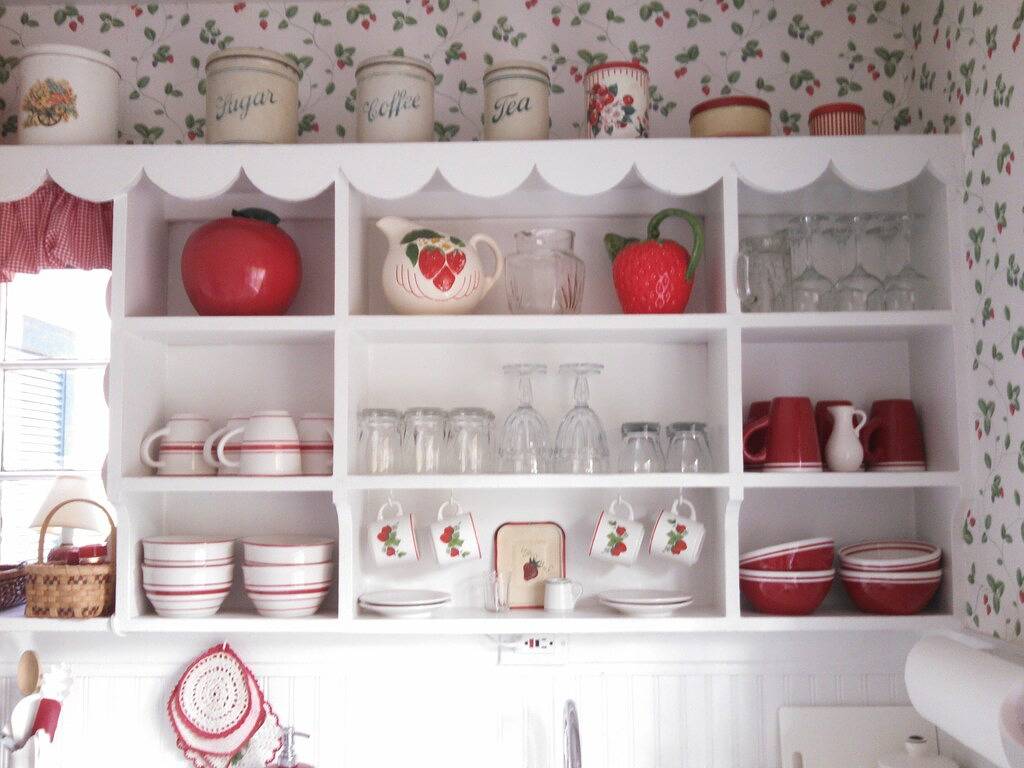 Plymouth Historic 1920 Doll House in Plymouth (NH), Grafton County