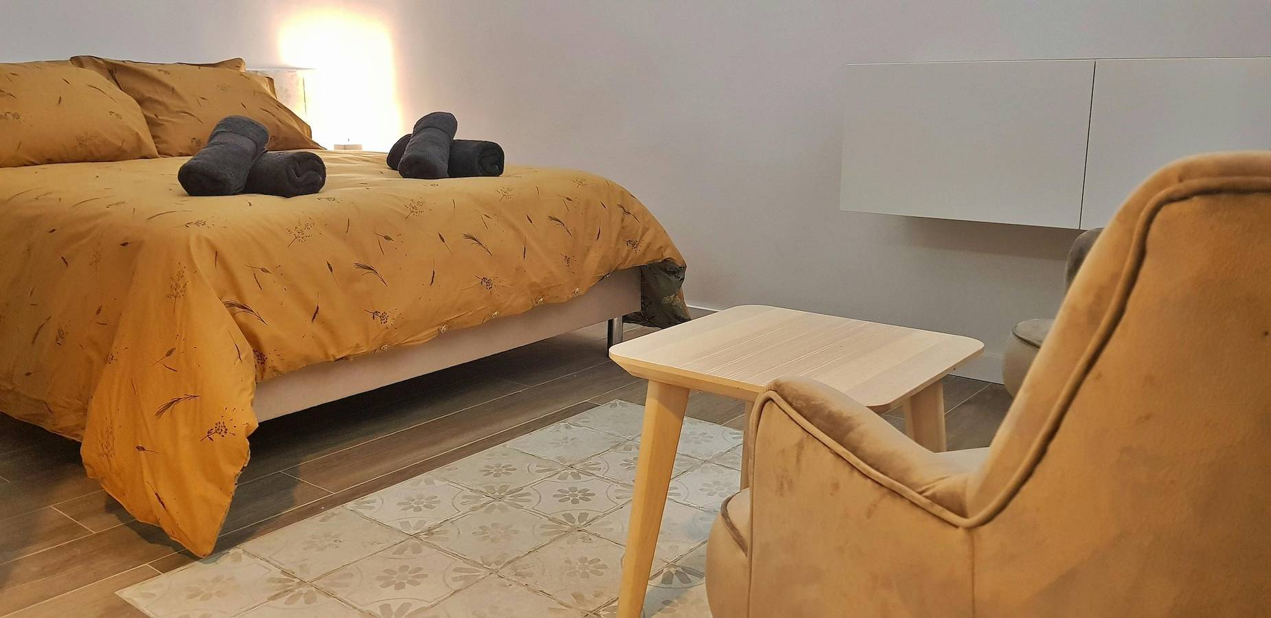 Appartement entier, Sant Antoni 3 -Downtown Barcelona. Ideally located in Barcelona Centre, Barcelone