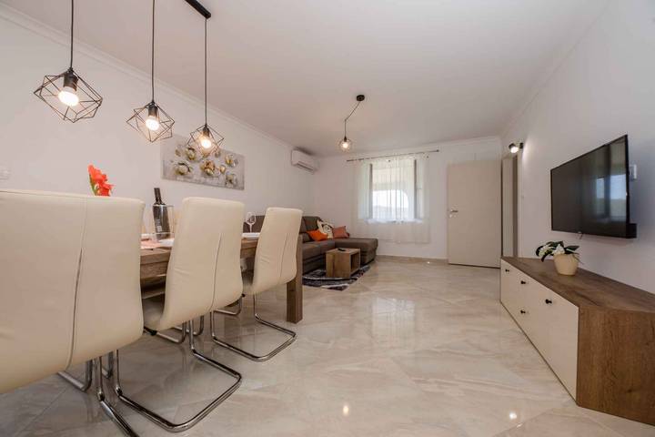 Ferienwohnung für 6 Personen, mit Garten - 1