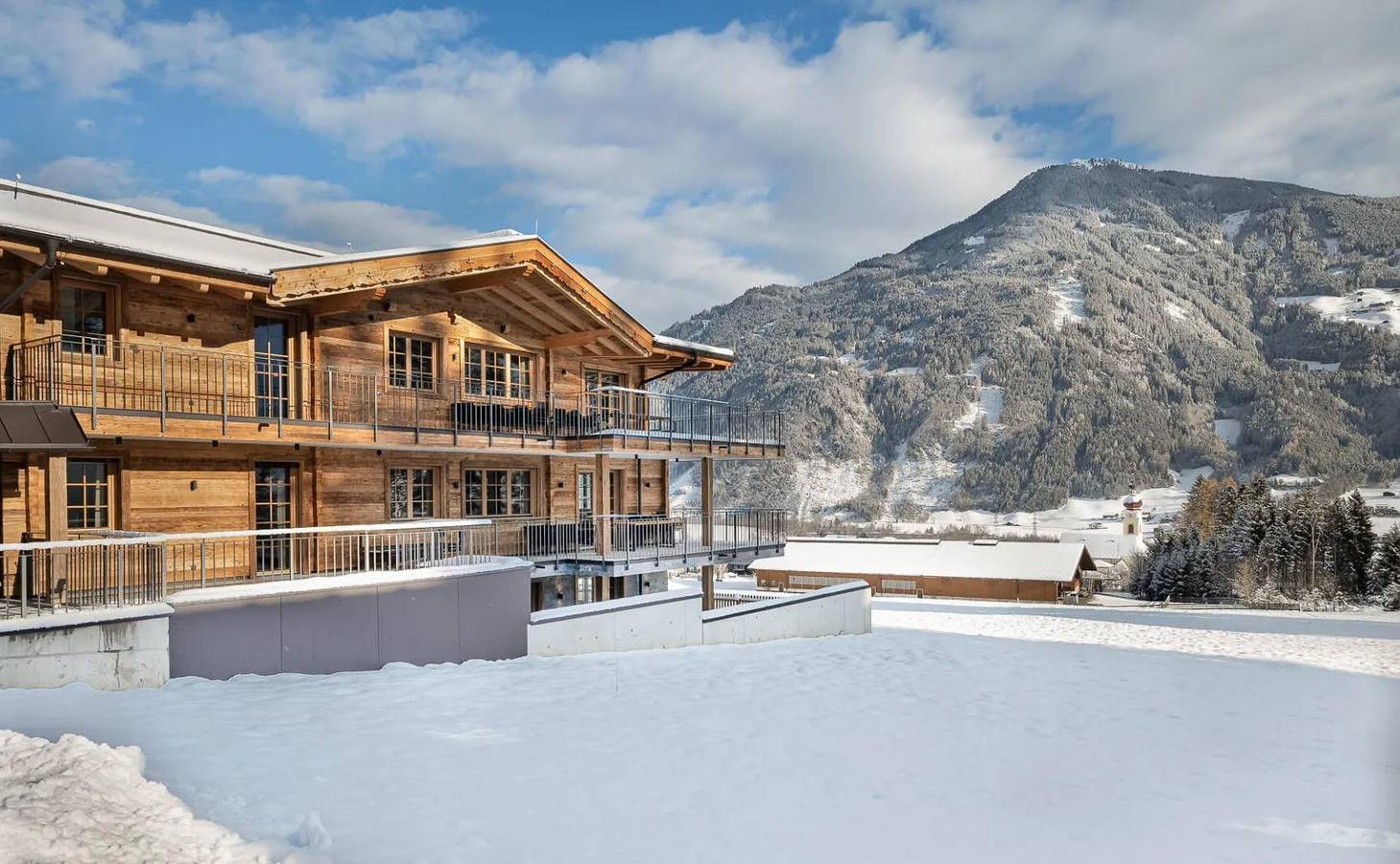 Ganze Ferienwohnung, Gams Suite in Tuxer Alpen, Ried im Zillertal