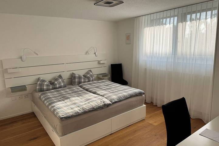 Ganze Wohnung, Moderne, ruhige Gartenwohnung mit gemütlicher Terrasse zwischen Stadt und Natur in Oberrüti, Aargau-Basel