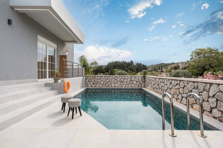 Villa für 6 Personen, mit Balkon und Garten auf Rhodos