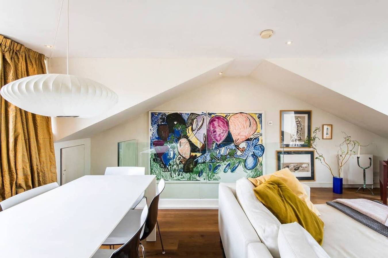 Entire apartment, Long stay discounts - Unique 2bed flat  Portobello road in Kensington and Chelsea, London