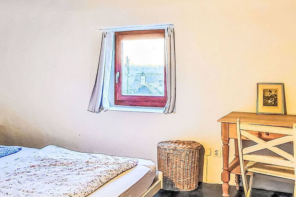 Wunderbares alleinstehendes Ferienhaus für 6 Leute mit  W-Lan, Innenhof und Panoramablick in Maggia, Tessiner Alpen