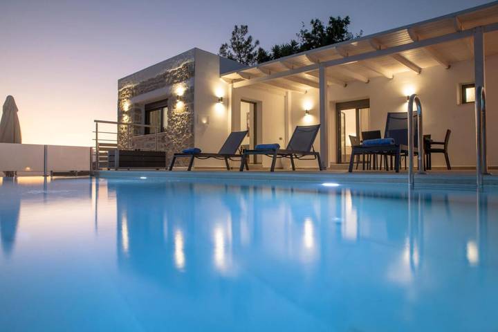 Villa für 5 Personen, mit Balkon und Terrasse sowie Garten und Pool in Kamilari