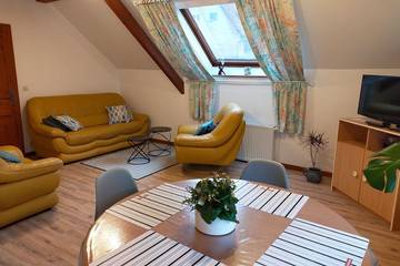 Gîte pour 4 personnes, avec terrasse à Maisonsgoutte