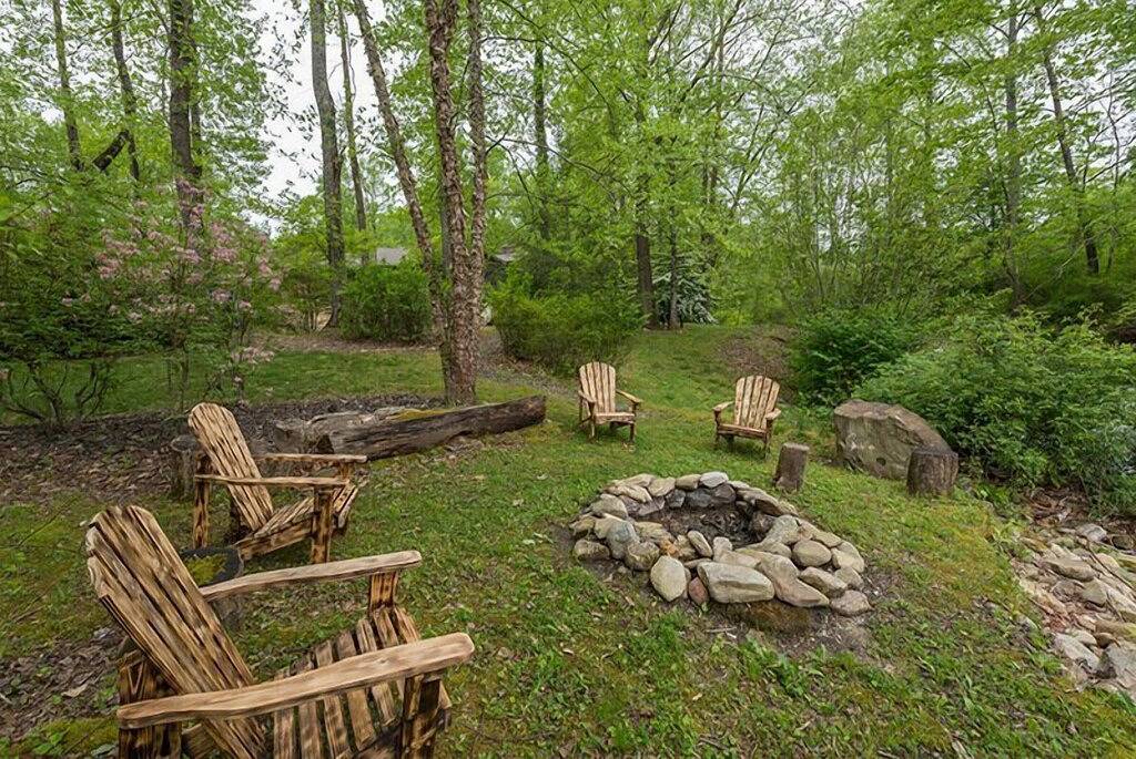 Erstaunliche Anmut auf Mackey Creek in McDowell County