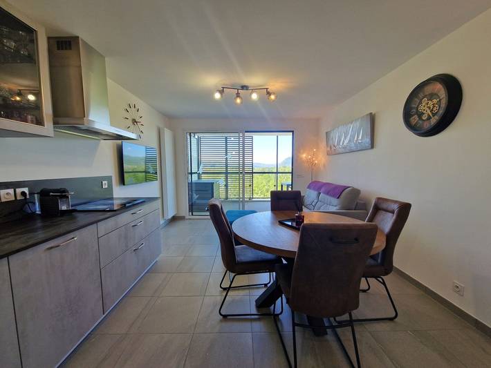 Ganze Wohnung, Moderne Wohnung mit Terrasse - 2 Pers. in Annecy-le-Vieux, Annecy (Gemeinde)