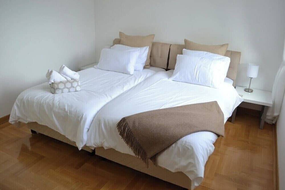 Ganze Wohnung, Luxury Penthouse with Panoramic Views of Kotor Bay in Donji Morinj, Opština Kotor