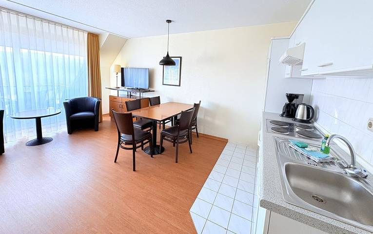 Ganze Wohnung, Ferienwohnung 54 – Komfort und Ruhe auf zwei Ebenen mit Balkon und Wlan in Buschvitz, Bergen auf Rügen und Umgebung