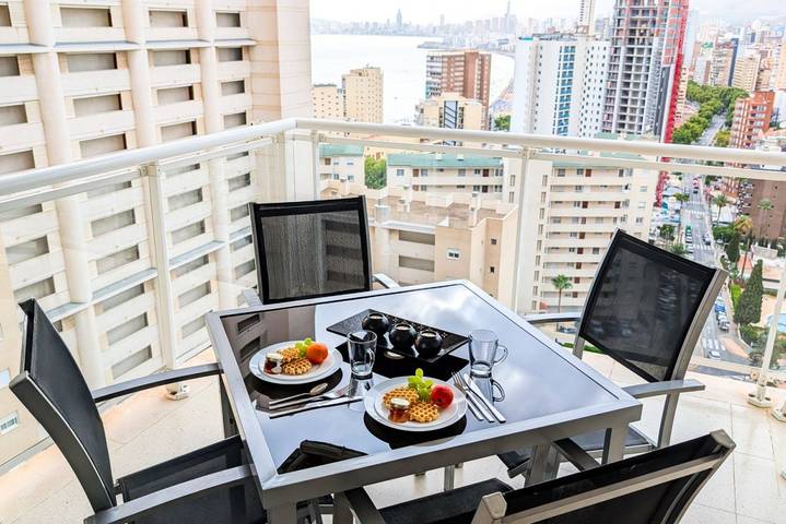 Appartamento vacanze per 6 persone, con balcone e balcone/terrazza nonché vista oceano e piscina - 1