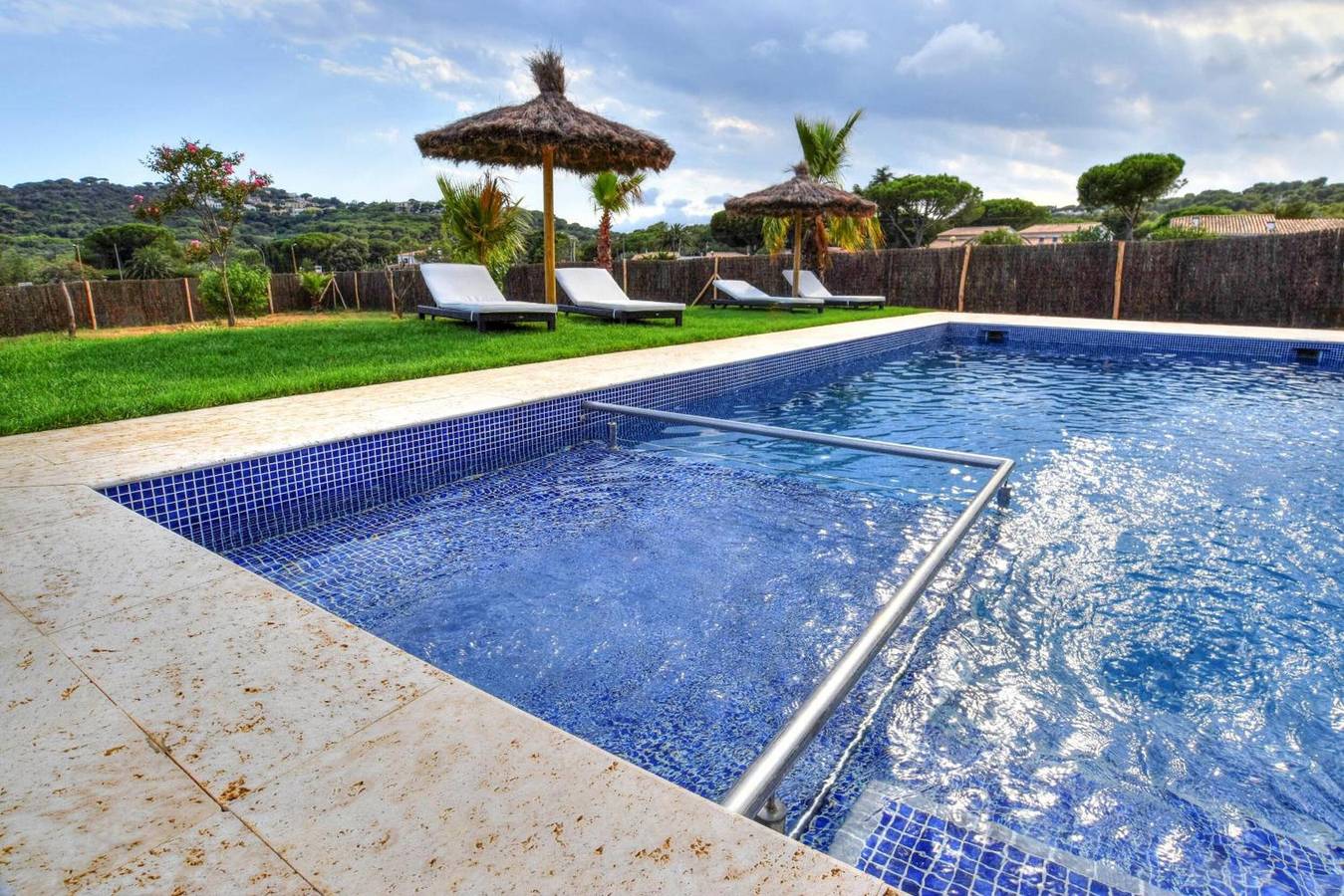 Villa « Masia Cal Ros » avec vue sur la montagne, Wi-Fi et climatisation in Platja d'Aro, Costa Brava