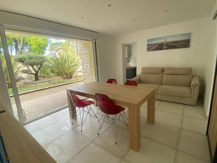 Gîte pour 6 personnes, avec jardin dans Plage de la Cèpe - 4