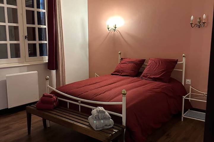Location de vacances pour 6 personnes, avec jardin et balcon à Sassenay - 4