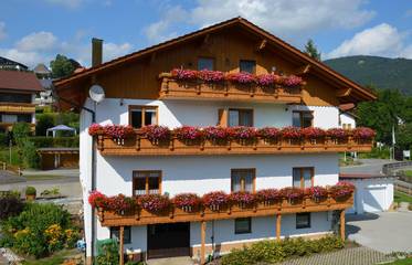 Ferienhaus für 2 Personen, mit Garten und Balkon im Bayerischer Wald