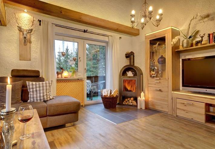Hütte für 2 Personen, mit Balkon und Balkon/Terrasse sowie Terrasse und Garten im Bayerischer Wald