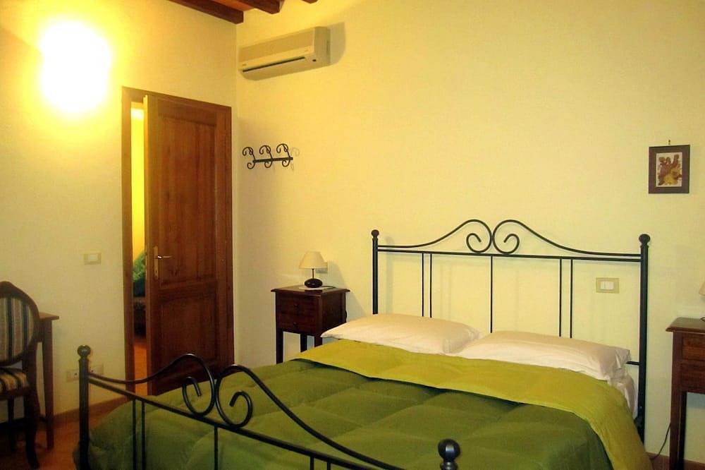 Gelbe Wohnung - Bauernhaus mit Pool, Klimaanlage in der Toskana in Lamporecchio, Pistoia Provinz