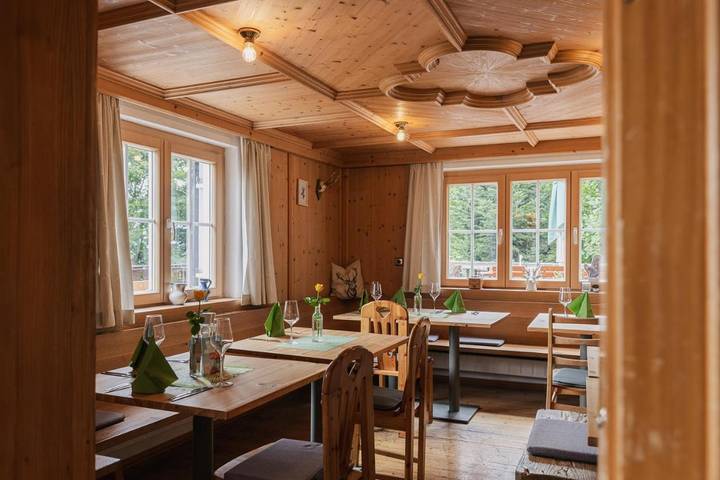 Hotel für 2 Personen, mit Terrasse und Ausblick sowie Garten in Lochau - 4