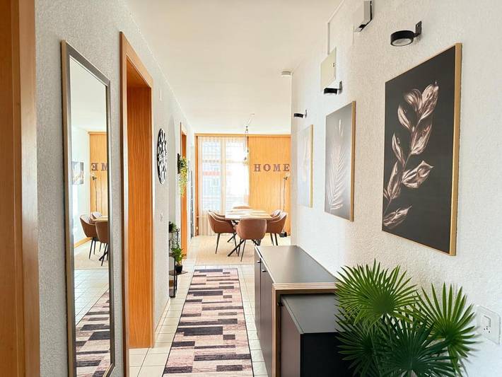 Ferienwohnung für 6 Personen, mit Whirlpool und Ausblick sowie Seeblick in Lausanne