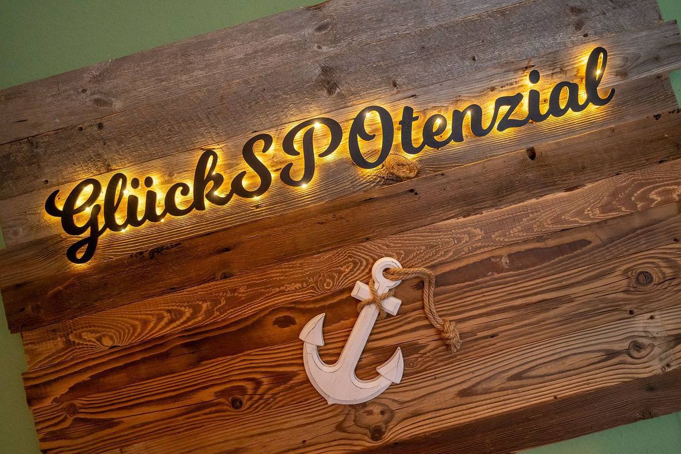 Ganze Wohnung, Glückspotenzial - Wunderschönes Appartement mit Balkon und toller Ausstattung in St. Peter-Bad, St. Peter-Ording