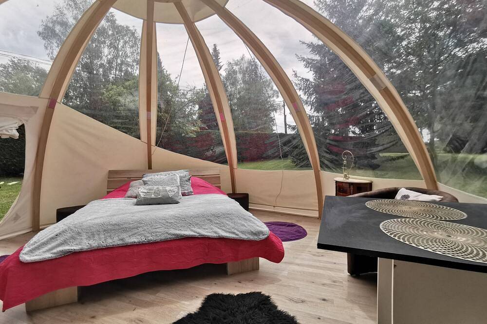 Chambre d’hôtes « Bulle des Châteaux » avec wifi et piscine in Chitenay, Sologne