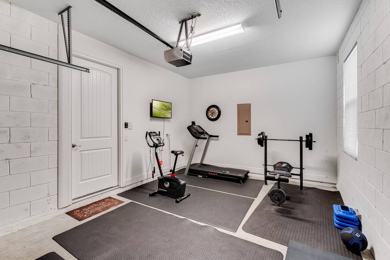 Villa with Private Pool - Home Gym - Home Theatre in Reunion Resort, Four Corners