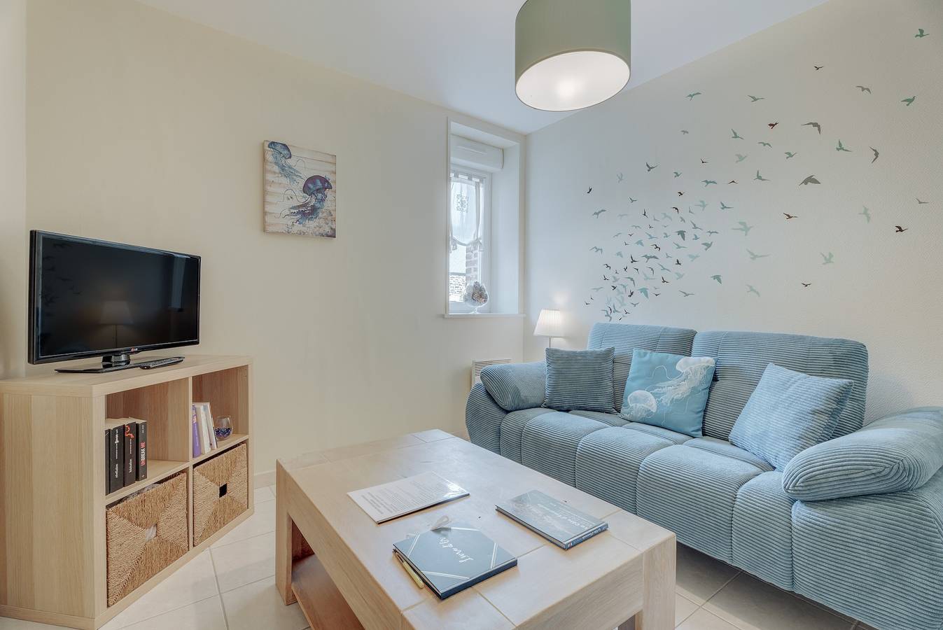 Appartement entier, Appartement 'Côte D'emeraude' avec terrasse privée, jardin privé et Wi-Fi in Saint-Benoît-des-Ondes, Baie du Mont-Saint-Michel
