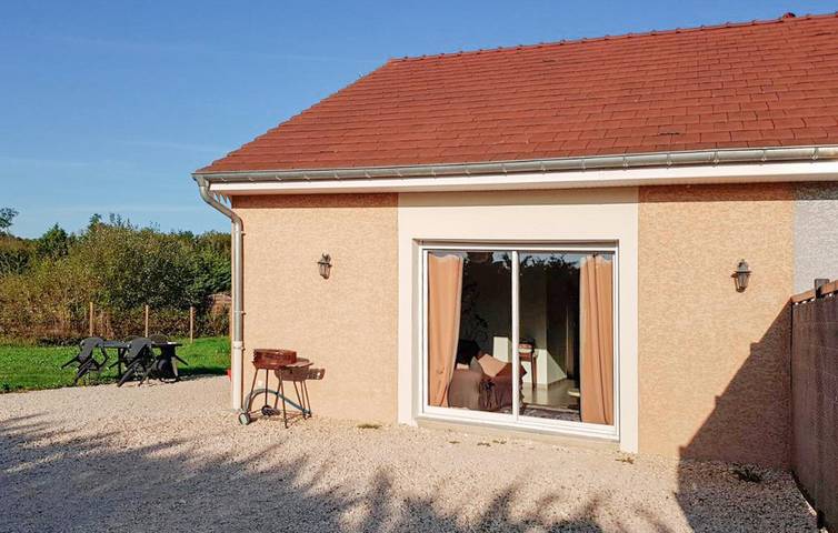 Location de vacances pour 4 personnes, avec jardin et terrasse à La Chapelle-Saint-Sauveur - 2