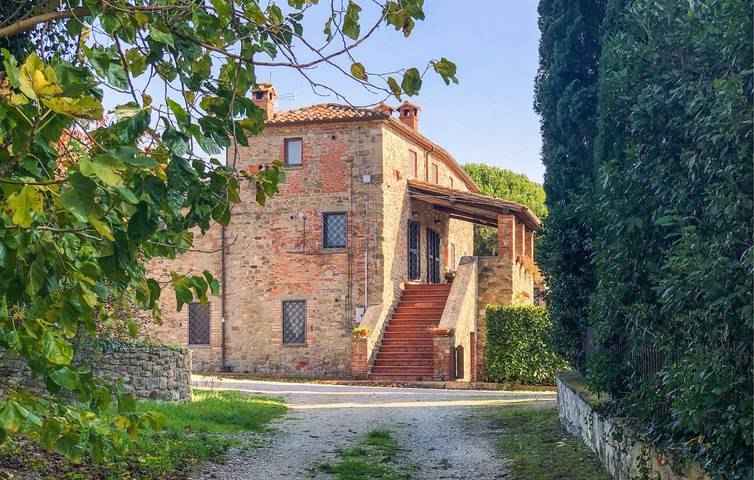 Gîte pour 6 personnes, avec piscine et jardin à Tuoro sul Trasimeno - 2