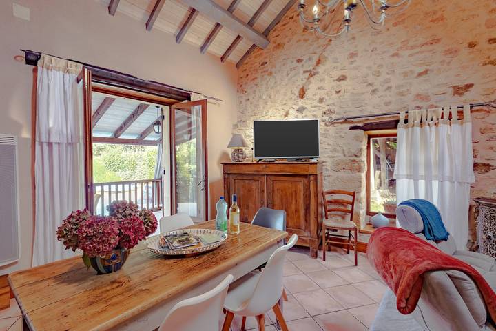 La Gourmandise d'Huguette - Casa con piscina privada y vistas impresionantes cerca de Sarlat in Beynac-et-Cazenac, Périgord Noir
