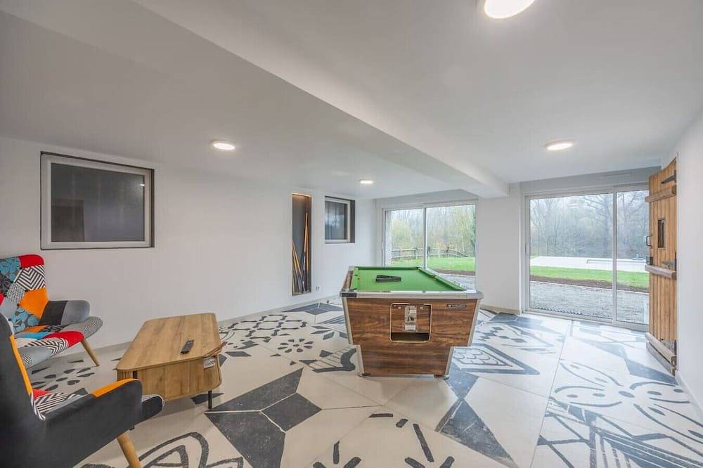 Luxury gîte with private pool 14 pers Clécy in Clécy, Caen region