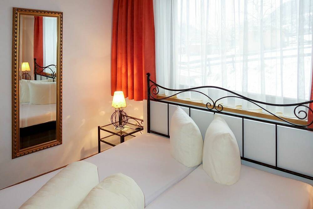 Ganze Wohnung, Herrliche Wohnung für 8 Gäste mit  W-Lan, Tv, Balkon und Haustiere erlaubt in Glockturmkamm, Pfunds