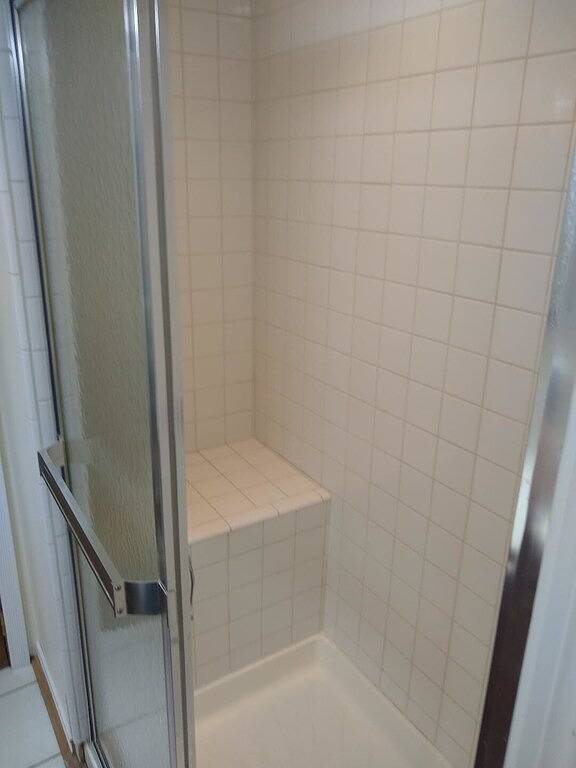 Vacation rental for 11 people, with hot tub and yard in Catskill Mountains