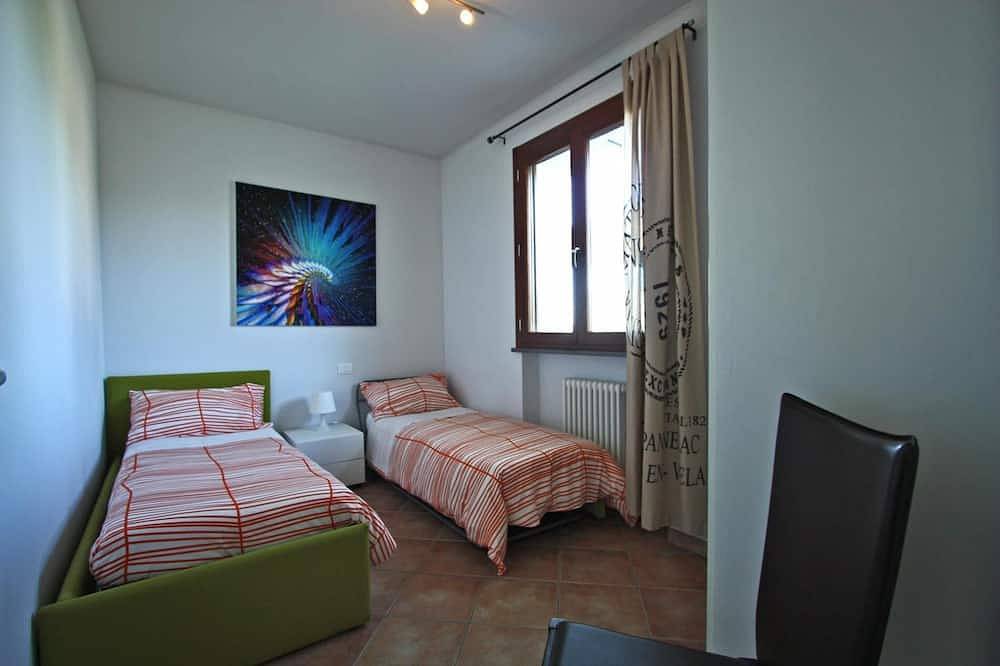 Ganze Wohnung, Ferienwohnung Alloro - 2 Schlafzimmer, Pool, Klima, Haustiere, Meer, Marken in Valle del Metauro