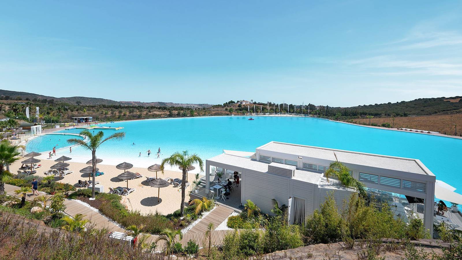 Appartement entier, Appartement 'Alcazaba Lagoon Luxury Retreat' avec piscine partagée, Wi-Fi et climatisation in Alcazaba Lagoon, Casares