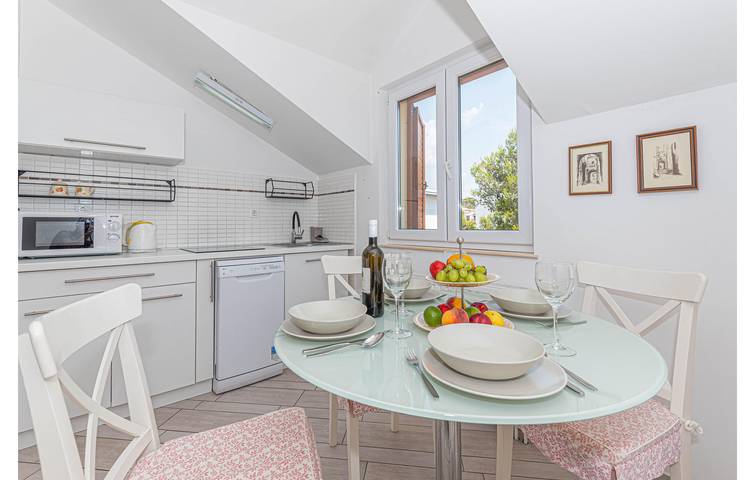 Ferienwohnung für 4 Personen, mit Terrasse in Grad Šibenik - 4