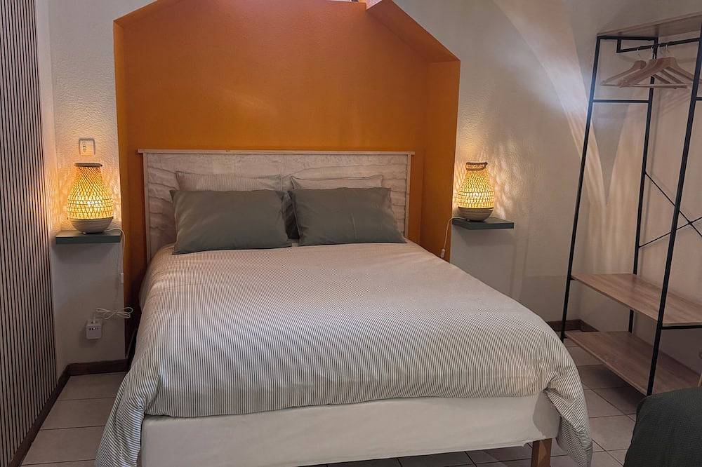 Ganze Wohnung, Cosy apartment under vaulted ceiling-6 people- Le Secret d'Adèle in Châteauroux-les-Alpes, Nationalpark Écrins