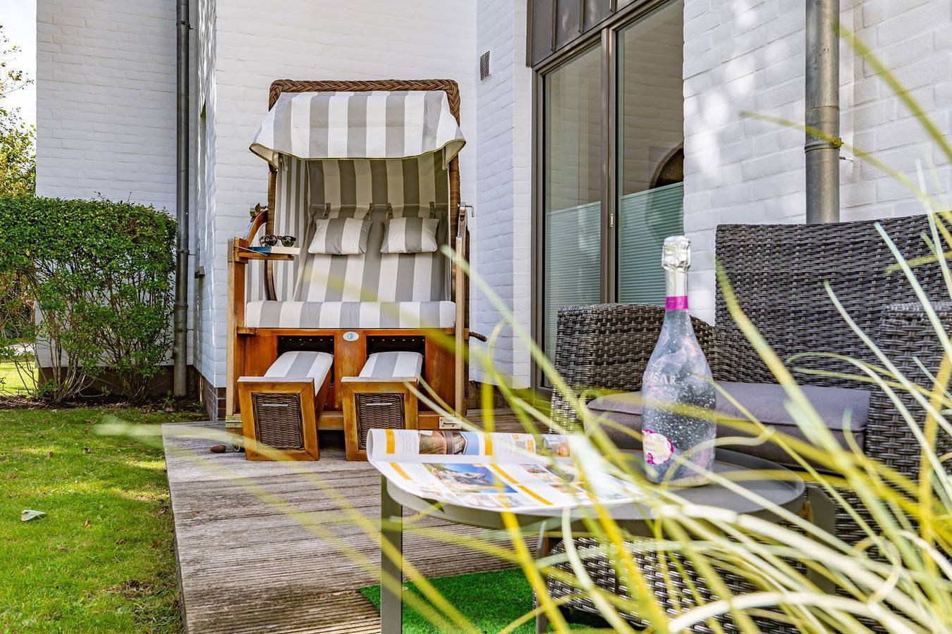 Ganze Wohnung, Ebenerdige 3-Zimmer-Ferienwohnung mit Terrasse. Stadt- und strandnah. in Westerland, Sylt (Gemeinde)