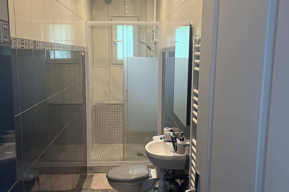 Apartamento entero, Apartment near Paris Cdg airport in Drancy, Sena-Saint Denis