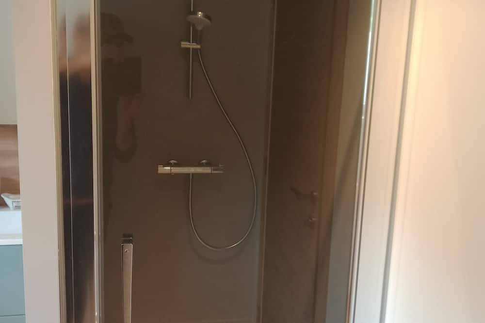 Évasion en bord de mer – Maison moderne à 30 m du sable in Les Rosaires, Plérin