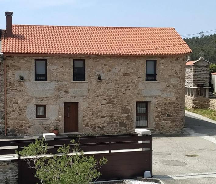 Apartamento para 8 personas, con Terraza además de Jardín y Vistas en Vimianzo