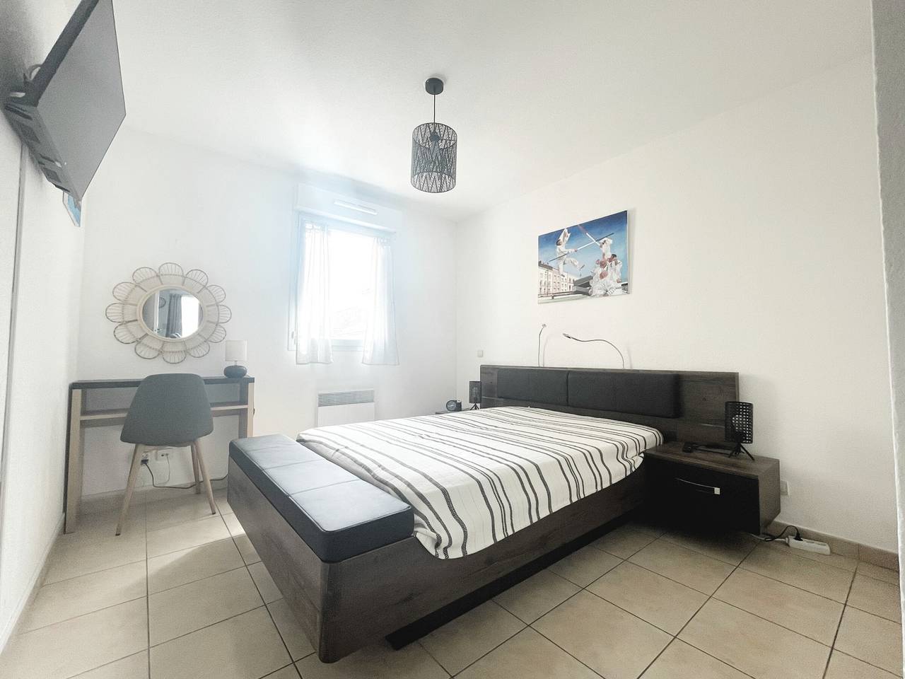 Entire apartment, Cozy 1Br Apt in Sète w/ Loggia, Private Parking & Elevator in Sete, Côte d'Améthyste
