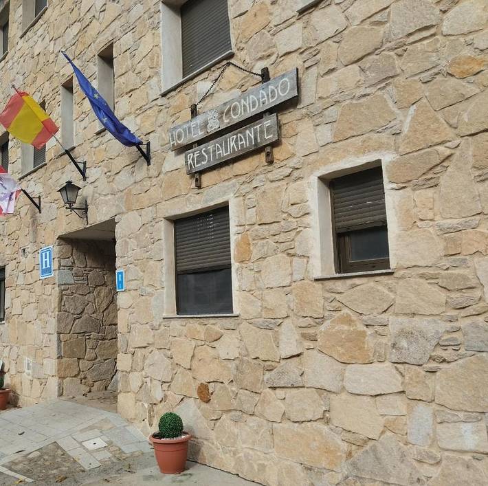 Hotel para 3 personas, con vistas y terraza - 1