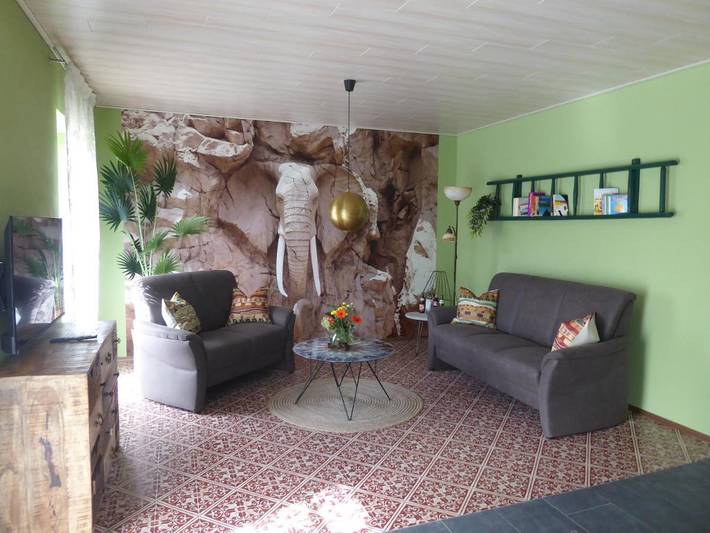 Ferienwohnung für 5 Personen, mit Terrasse und Garten in Eggesin