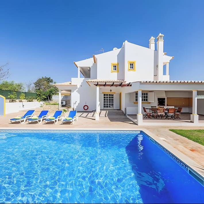 Casa de férias para 6 pessoas, com jardim em Guia