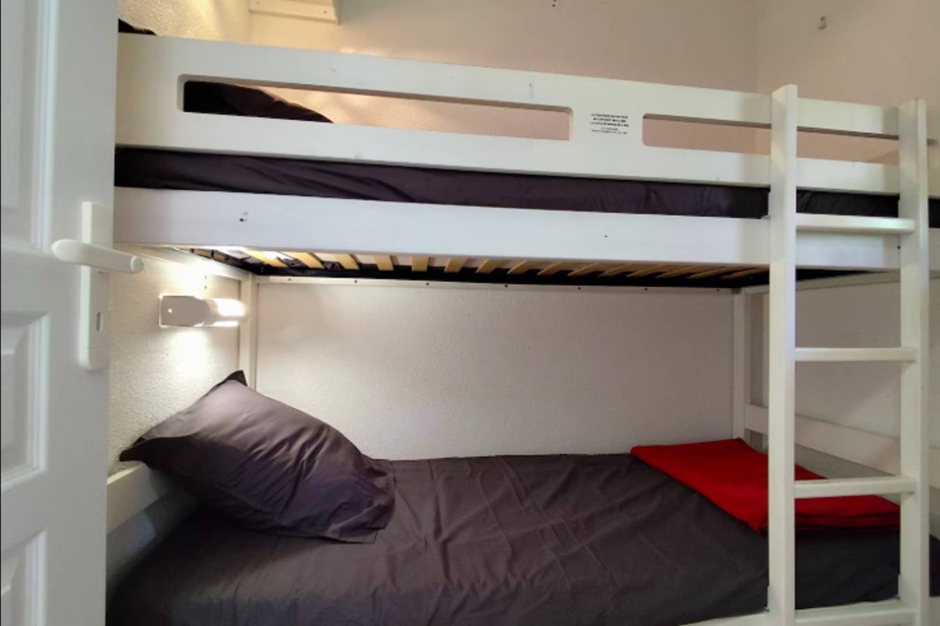 Appartement entier, Appartement familial avec vue mer et piscine in Roquebrune-sur-Argens, Côte méditerranéenne (France)