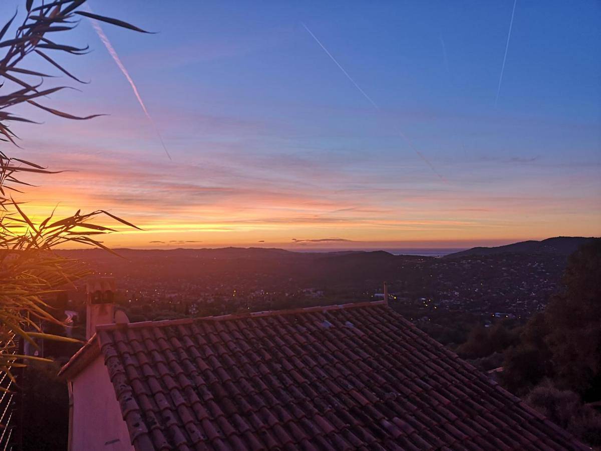 Appartement entier, Vue mer, au calme, avec jardin ! in Spéracèdes, Côte méditerranéenne (France)